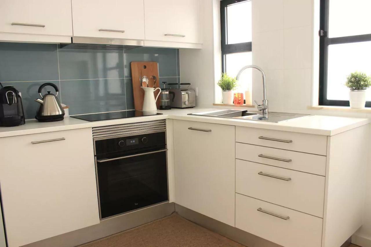Lovely Apartment In The Center Of Aveiro Extérieur photo